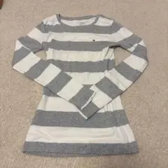 Tommy Hilfiger ストライプ長袖Tシャツ