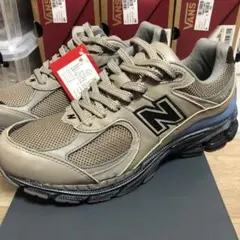 新品　ニューバランス　thisisneverthat ML2002 RNのサムネイル