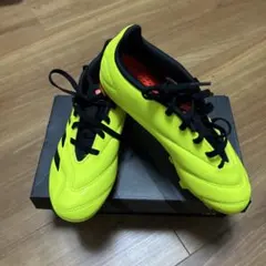 adidas Predator サッカーシューズ イエロー