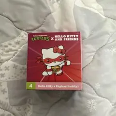 ハローキティ　ニンジャタートル　コラボフィギュア マクドナルド　ハッピーセット