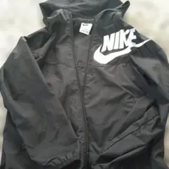 nike xs ウインドブレーカー キッズ
