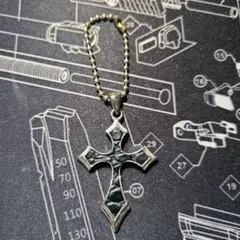 クロス型金属製ネックレス　十字架　ペンダントトップ