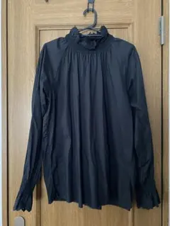 【最終価格】スタディオクリップ　刺繍ハイネックブラウス