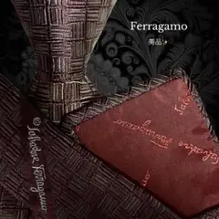 Ferragamo ネクタイ レッド系 光沢 パターン柄