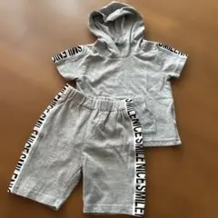 ベビー　フード付きシャツ　パンツセット　80㎝