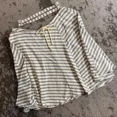 授乳ケープ　ポンチョ型　ストラップ付き