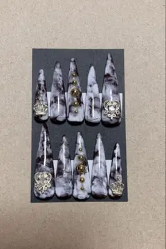 Item thumbnail for item ceb7c67d-8f25-4200-9c9a-cad311788200