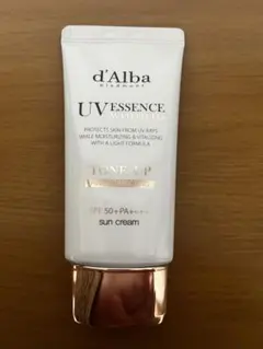 ダルバ ウォータフルトーンアップ サンクリーム ピンク サンプル付き