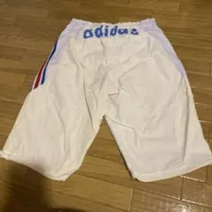 adidas アディダス　短パン　ハーフパンツ