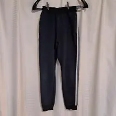 最終値下げ UNIQLO サイドライン ドライスウェット パンツ 150