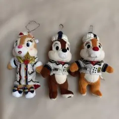 ディズニー イッツクリスマスタイム チップとデール　クラリス ぬいぐるみバッジ