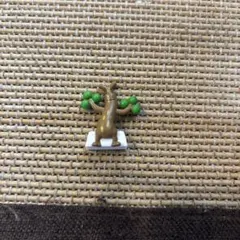 ポケモン ウソッキー びっくらたまごのサムネイル