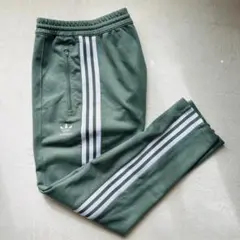 【希少】アディダスオリジナルス トラックパンツ ベッケンバウアー くすみグリーン