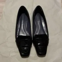 Odette e Odile バックル フラットシューズ ブラック 22.5