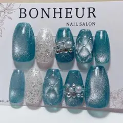 65【現品】ネイルチップ マグネット キルティング ブルー　パール　ストーン