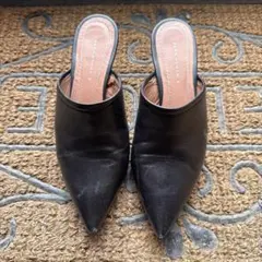 ZARA フラット ポインテッド ミュール ブラック　　サイズ35