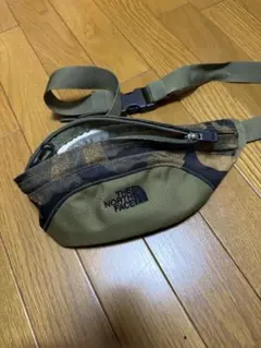 THE NORTH FACE ボディバッグ・ウエストポーチ