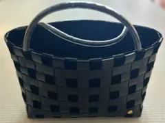 Item thumbnail for item c8d93542-18b4-49ca-8e32-00d9b708603f