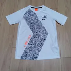 ナイキ Tシャツ ジュニアS（140くらい）