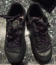 Reebok リーボック、ブラック レザー スニーカー