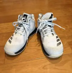 adidas キッズシューズ ホワイト/ブラック 1.5 US