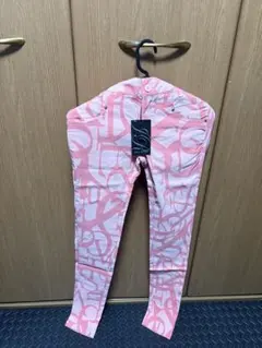 ティアラ様専用　ピンク グラフィックプリント スキニーパンツ
