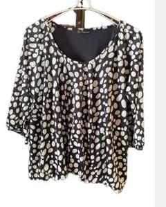 紺と白の水玉　七分袖トップス　大きいサイズお値下げ