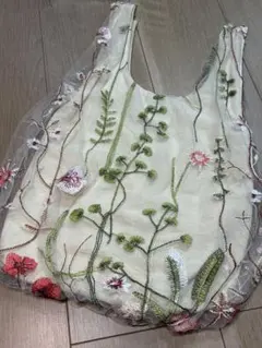 LBC ボタニカル　刺繍　チュールバッグのサムネイル