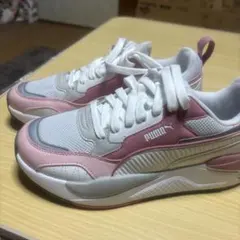 PUMA SOFTFOAM+ ホワイト/ピンク スニーカー