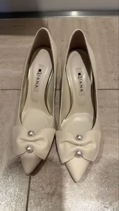 DIANA ダイアナ　MR38210 オープントゥパンプスアイボリー　231/2 DIANA ダイアナ MR38210 オープントゥパンプスアイボリー 231/2 - メルカリ
