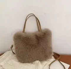 [新品] ブラウン　フェイクファー　ショルダー　バッグ　2WAY 斜めがけ　秋冬