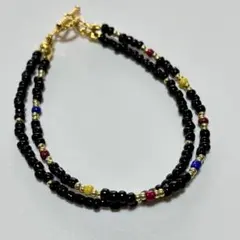 110.黒ビーズにカラフルビーズの二重ブレスレット