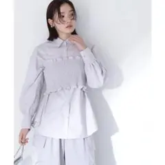 ナチュラルビューティーベーシックシャーリングビスチェセットブラウス