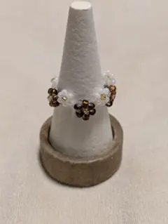 ビーズ 花モチーフ リング