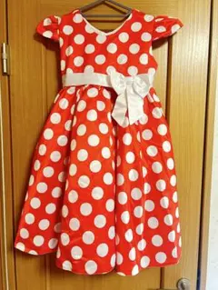 赤と白の水玉模様 ミニーちゃん風ワンピース