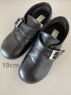 子供　ブラック　バックル付き マジックテープ　フォーマルシューズ　19cm