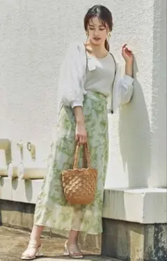 【タグ付き】dazzlin タイダイ風フラワーストレートスカート