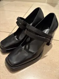 JEFFREY CAMPBELL ブラック ストラップ付きオープントゥシューズ