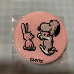 スヌーピー　刺繍　缶バッジ　うさぎ
