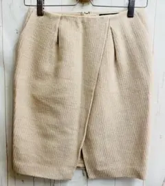 B315：tibi ティビ 日本製 ウール混 ラップ風 ニットスカート サイズ0のサムネイル