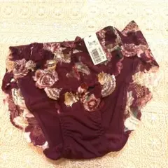 aimerfeelフラワーショーツ Lサイズ　ボルドー