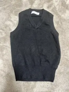 キッズ100黒ベスト