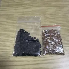 デコレーション用ラインストーン ブラック＆シャンパンゴールド 2袋セット