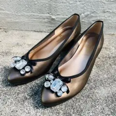 GALLETTA VIGONTI ビジュー付きパンプス サイズ　L 24.5cmのサムネイル
