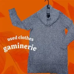 【gaminerie】ギャミヌリィ オフタートルネックニット　灰色のサムネイル