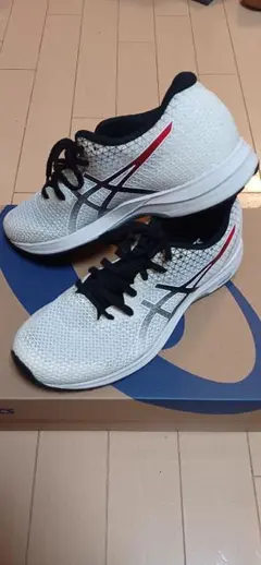 ASICS ランニングシューズ ライトレーサー4 　24.5㌢【送料込み】