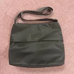 agnes b ショルダーバッグ　ナイロン　カーキ　アニエスベー