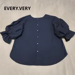 EVERY.VERY nice claup ボリュームスリーブ 半袖ブラウスのサムネイル