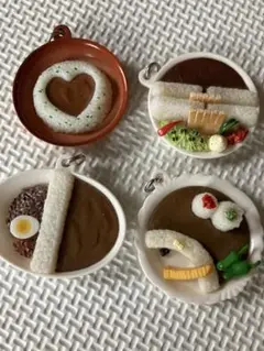 ダムカレーガチャガチャ４種セット