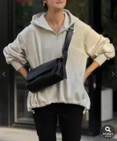 BEARDSLEY レザーボディバッグ